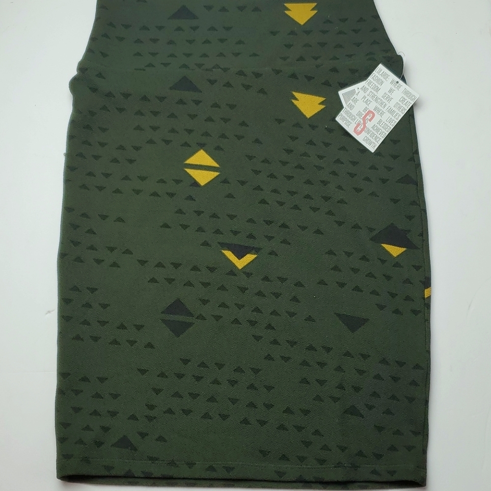 LuLaRoe Cassie Pencil Skirt Small S Olive Green Geometric Triangle Pattern NWT
